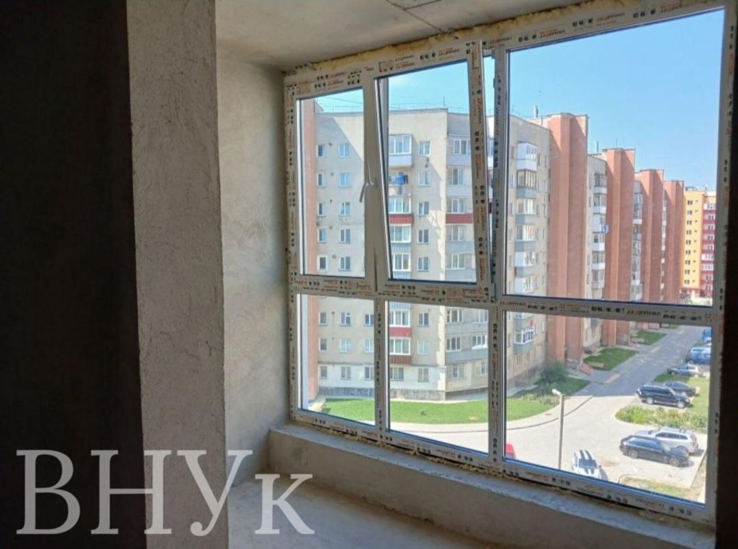 Продаж 1 кімнатної квартири 40 кв. м, Смакули вул.