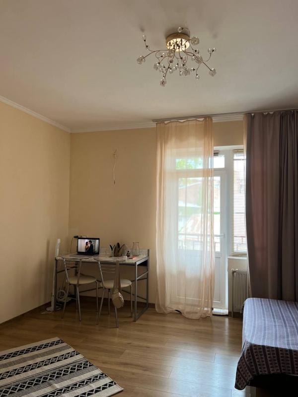 Long term rent 1 bedroom-(s) apartment Kontorska street (Chervonozhovtneva Street) 15