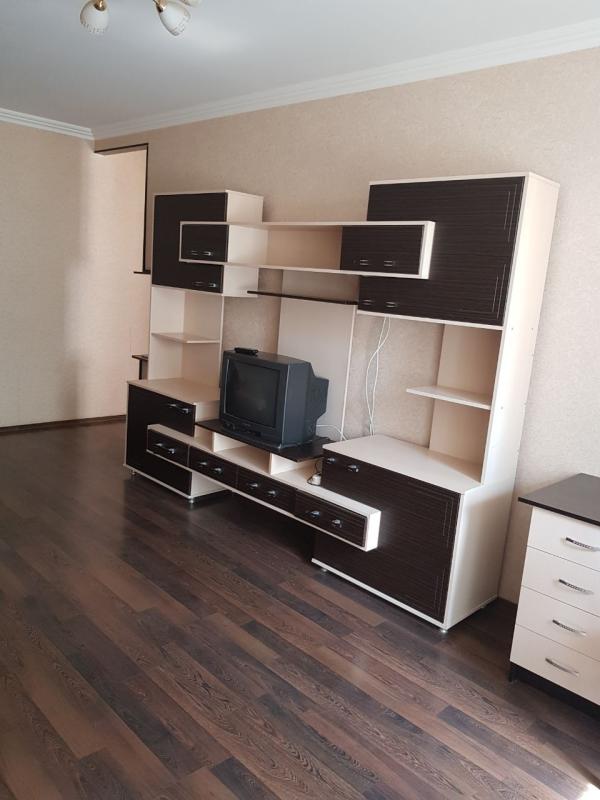 Long term rent 1 bedroom-(s) apartment Akademika Pavlova Street