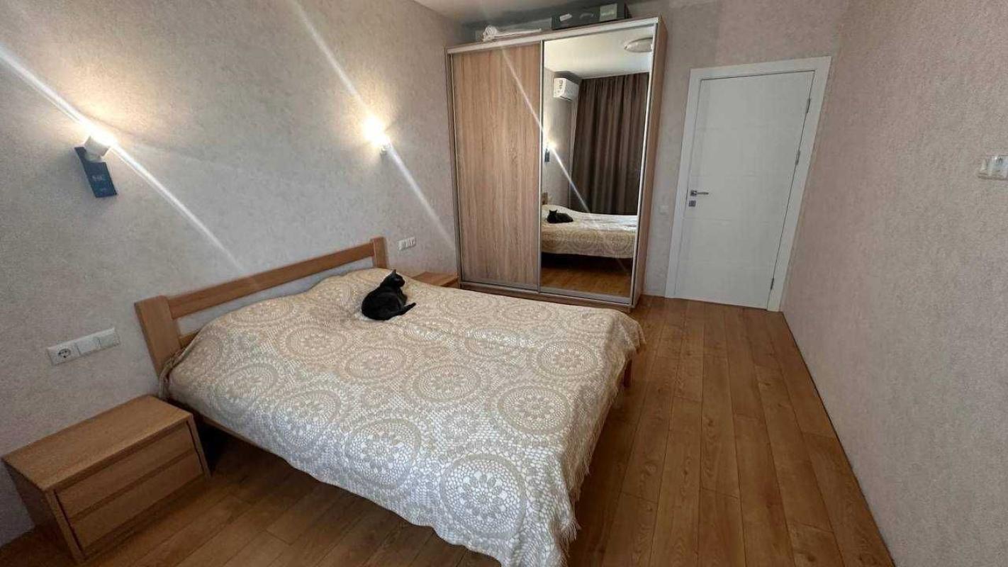 Sale 2 bedroom-(s) apartment 60 sq. m., Serhiya Danchenko street 32