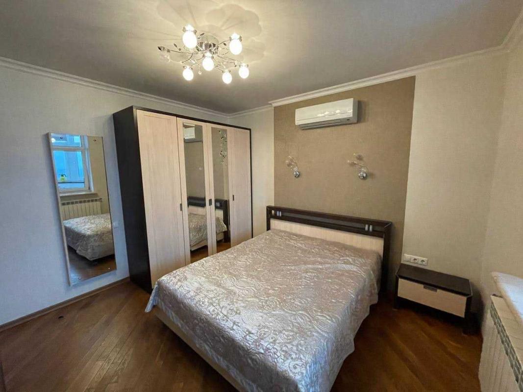 Sale 3 bedroom-(s) apartment 90 sq. m., Petra Kalnyshevskoho street (Mykhaila Maiorova Street) 7