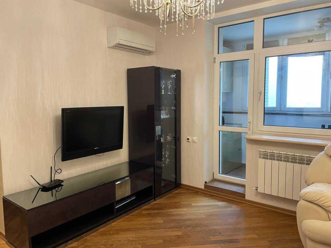 Sale 3 bedroom-(s) apartment 90 sq. m., Petra Kalnyshevskoho street (Mykhaila Maiorova Street) 7