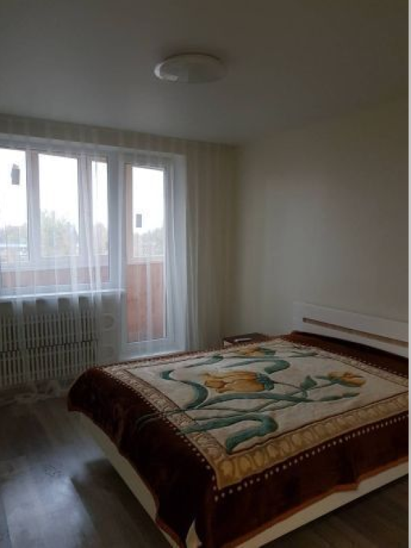 Long term rent 3 bedroom-(s) apartment Olimpiyska Street 31