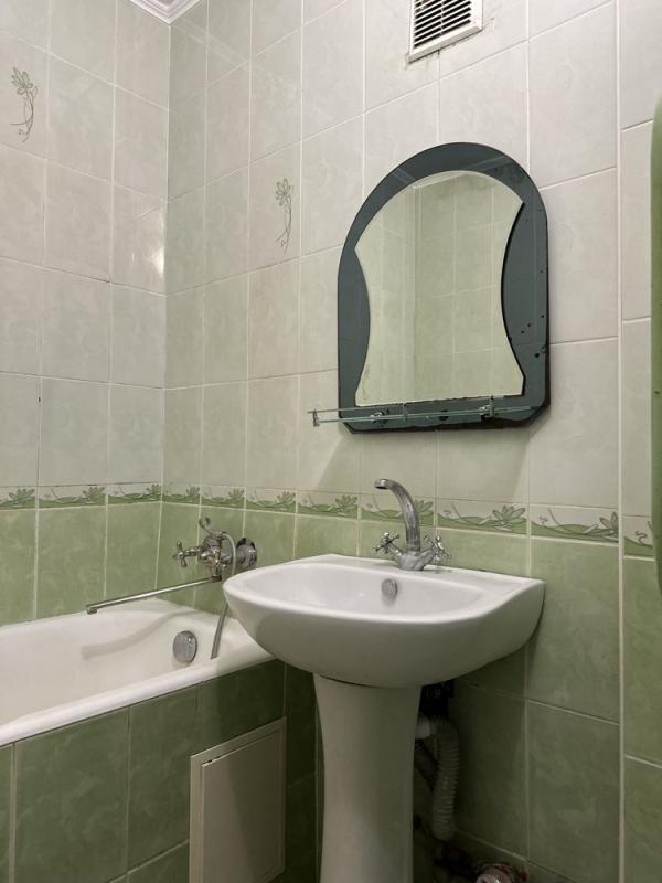 Sale 3 bedroom-(s) apartment 77 sq. m., Kharkivske Road 58