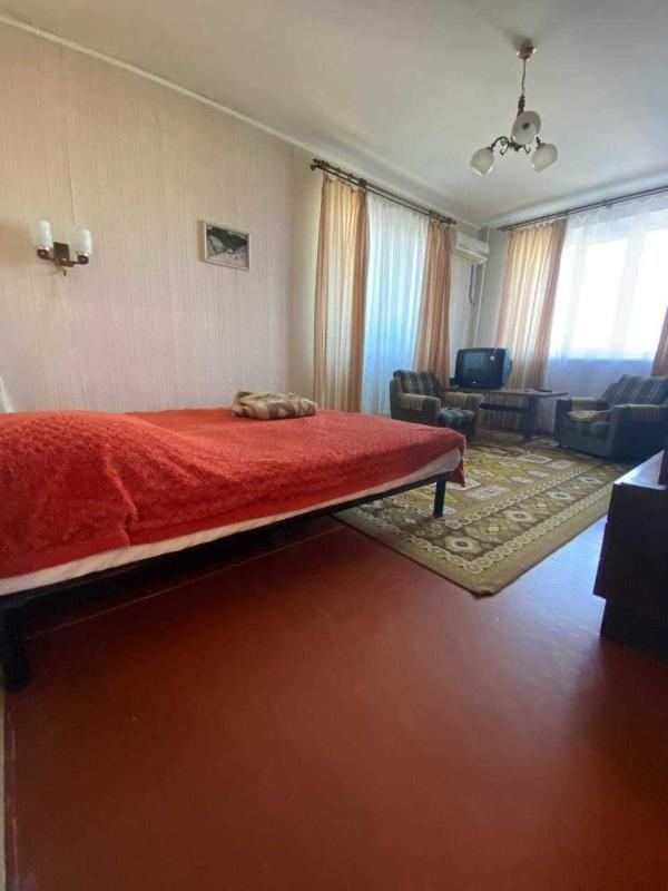 Long term rent 2 bedroom-(s) apartment Amosova Street 56