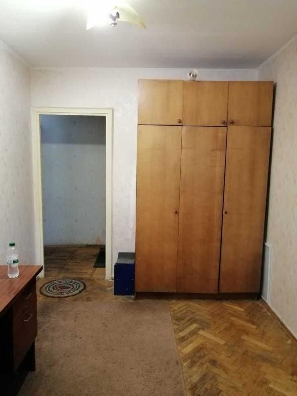 Продажа 3 комнатной квартиры 63 кв. м, Василия Порика ул. 15а