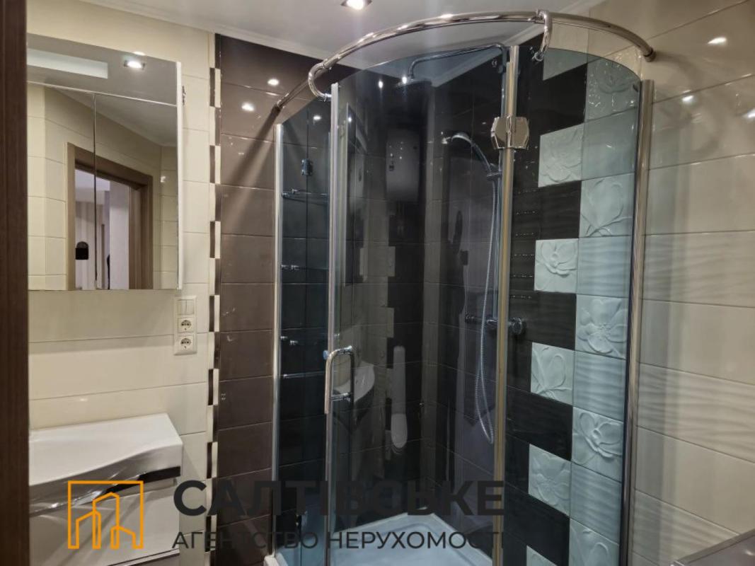 Продаж 3 кімнатної квартири 66 кв. м, Краснодарська вул. 171з