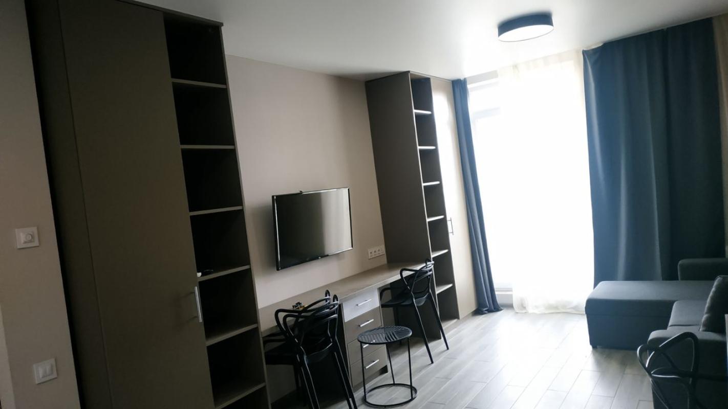 Long term rent 1 bedroom-(s) apartment Serpova Street 4