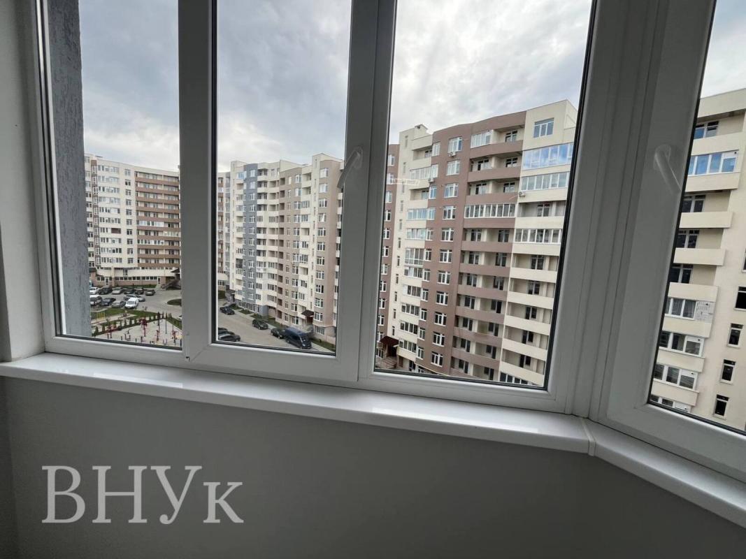 Продаж 3 кімнатної квартири 57 кв. м, Київська вул.