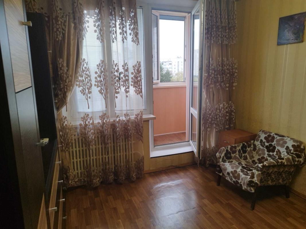 Long term rent 1 bedroom-(s) apartment Valentynivska street 13