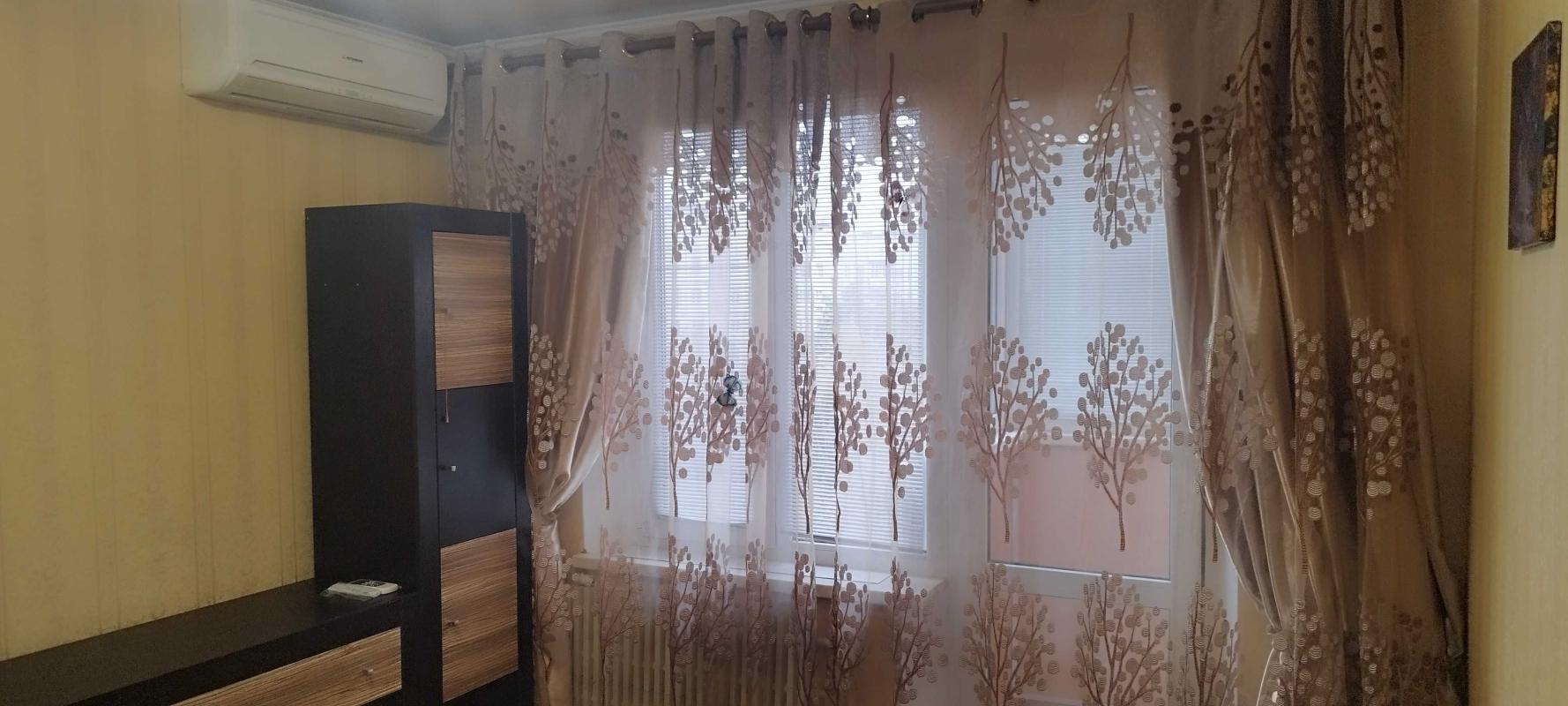 Long term rent 1 bedroom-(s) apartment Valentynivska street 13