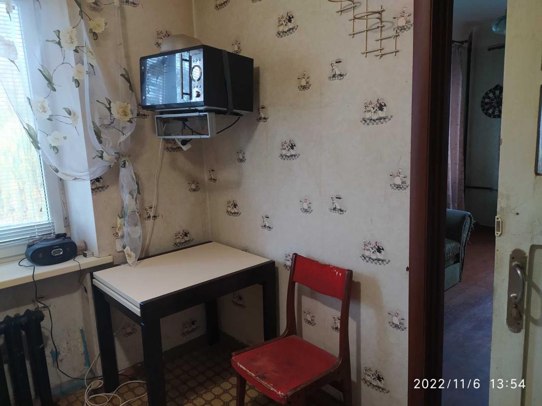 Long term rent 2 bedroom-(s) apartment Dovatora Street 17