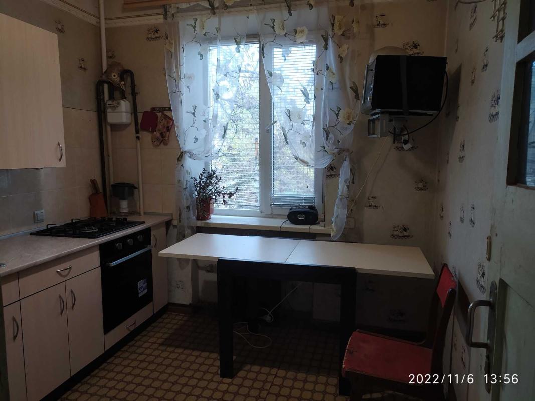 Long term rent 2 bedroom-(s) apartment Dovatora Street 17