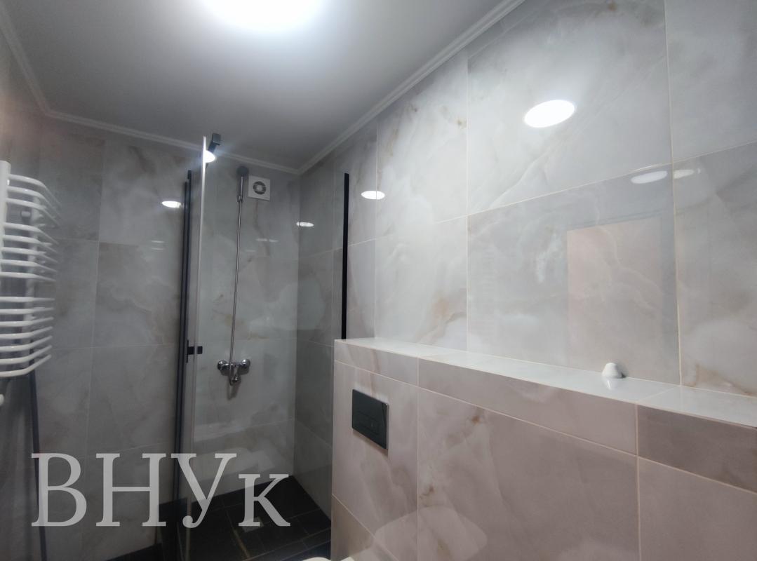 Продаж 2 кімнатної квартири 56.8 кв. м, Київська вул. 10