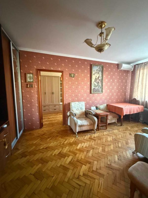 Продажа 2 комнатной квартиры 42 кв. м, Соборности просп. 5