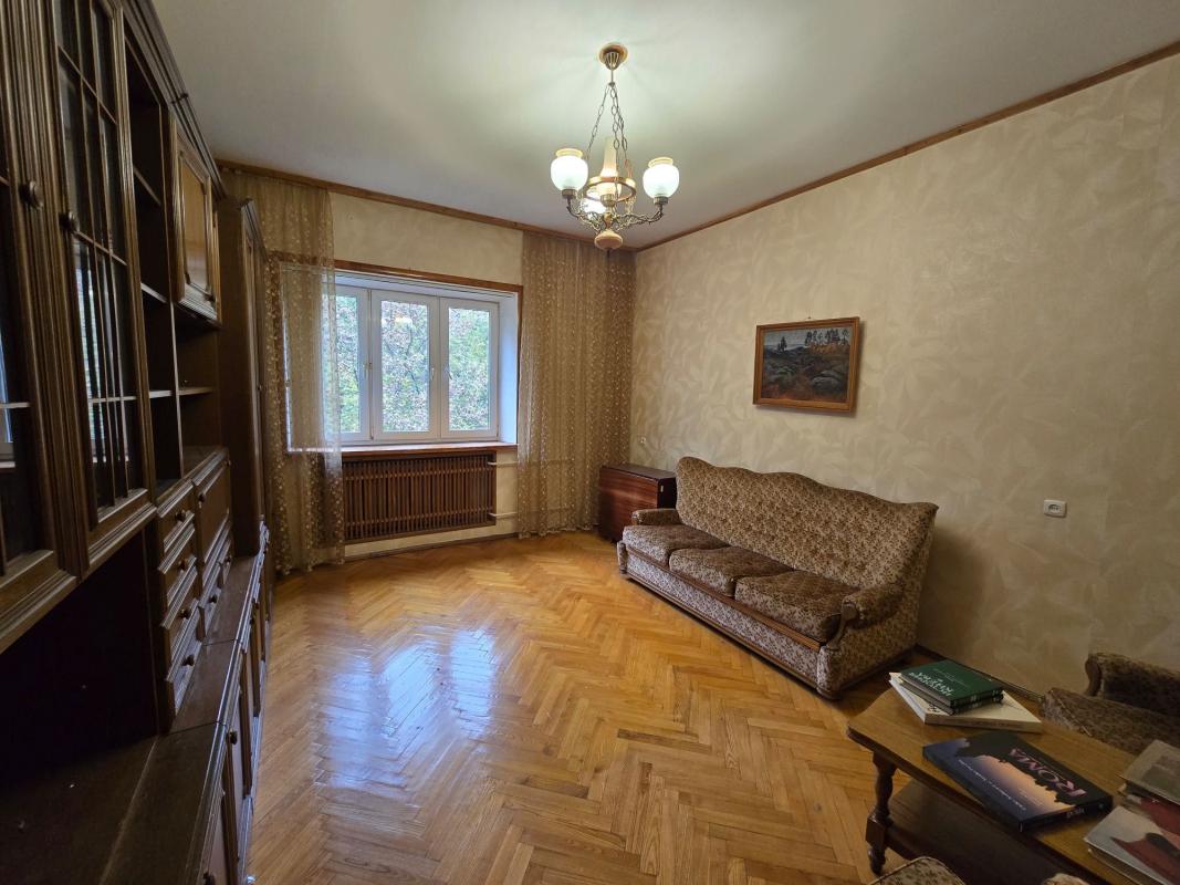 Продаж 2 кімнатної квартири 49 кв. м, Василя Тютюнника вул. (Анрі Барбюса) 5