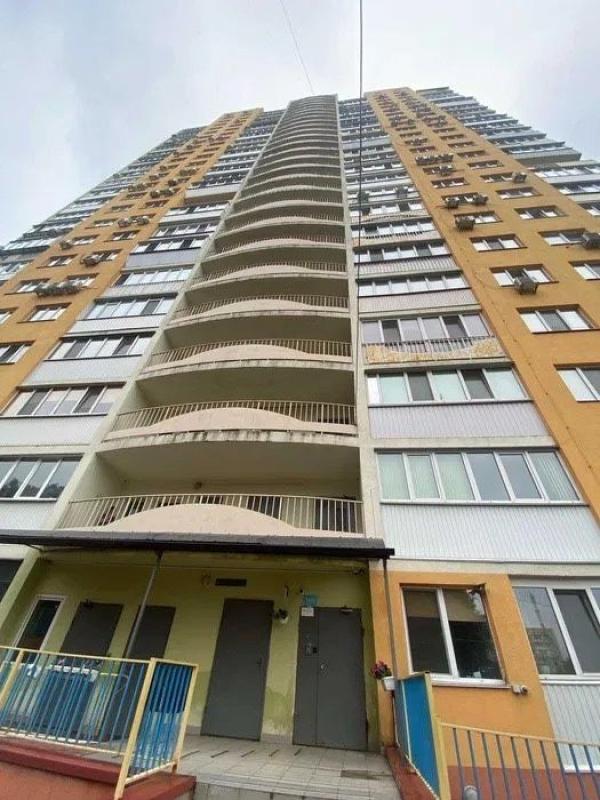 Продажа 2 комнатной квартиры 90 кв. м, Натальи Ужвий ул. 12