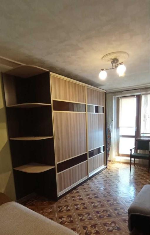 Long term rent 2 bedroom-(s) apartment Valentynivska street 62