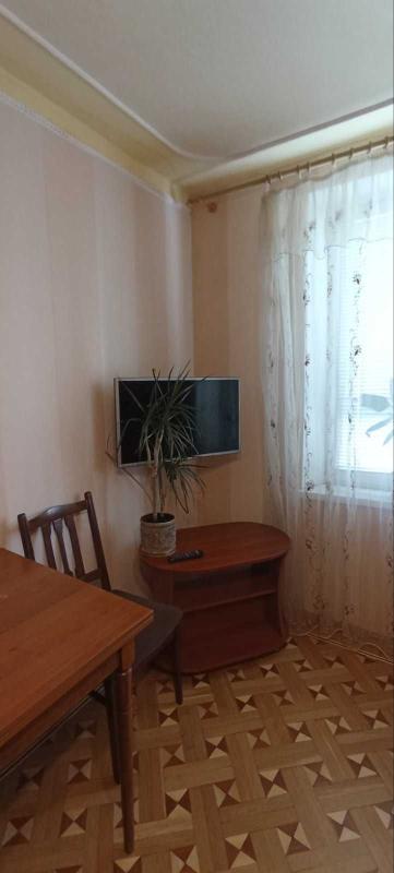 Long term rent 2 bedroom-(s) apartment Valentynivska street 62