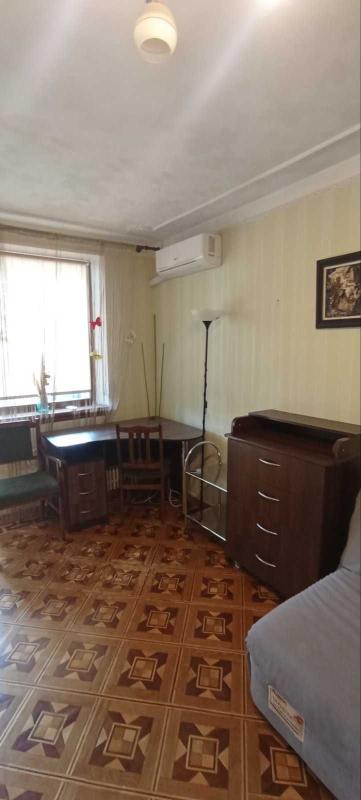 Long term rent 2 bedroom-(s) apartment Valentynivska street 62