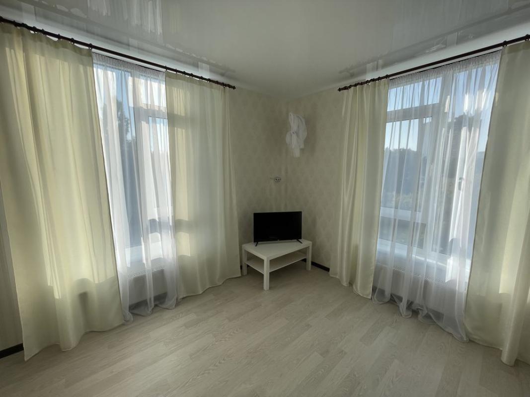 Sale 1 bedroom-(s) apartment 36 sq. m., Liubomyra Huzara Avenue (Kosmonavta Komarova Avenue)