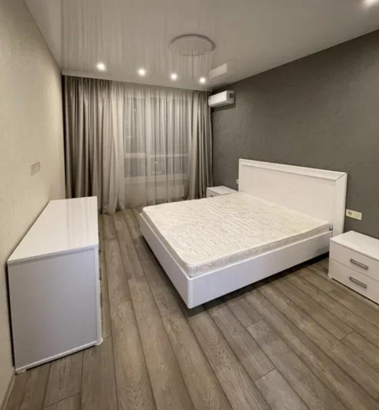 Long term rent 1 bedroom-(s) apartment Osokorska Street 2а