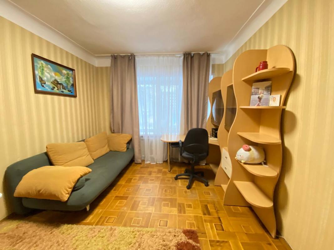 Long term rent 3 bedroom-(s) apartment Danylevskoho Street 33