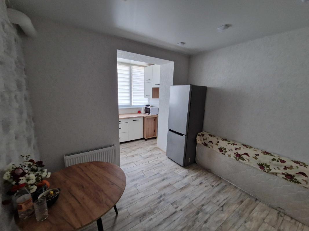 Sale 1 bedroom-(s) apartment 45 sq. m., Zalyvna Street 6