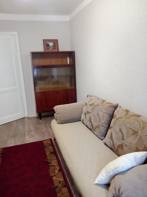 Long term rent 3 bedroom-(s) apartment Arhitektora Aloshyna Avenue (Ordzhonikidze Avenue) 39