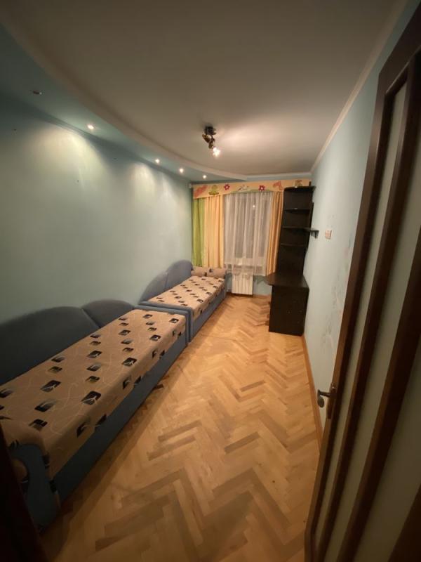 Sale 3 bedroom-(s) apartment 60 sq. m., Vidradnyi Avenue 12