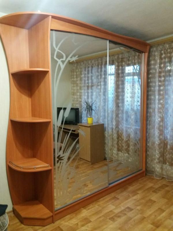 Long term rent 1 bedroom-(s) apartment Polyova Street 4