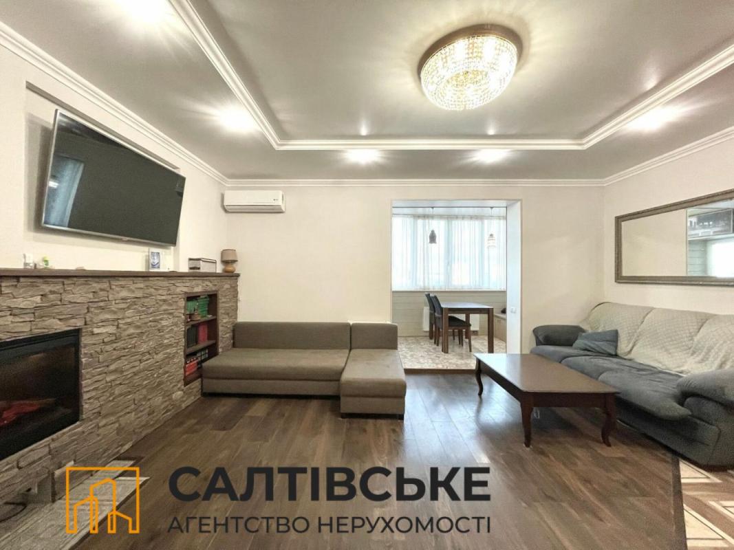 Продаж 2 кімнатної квартири 77 кв. м, Гвардійців-Широнінців вул. 30