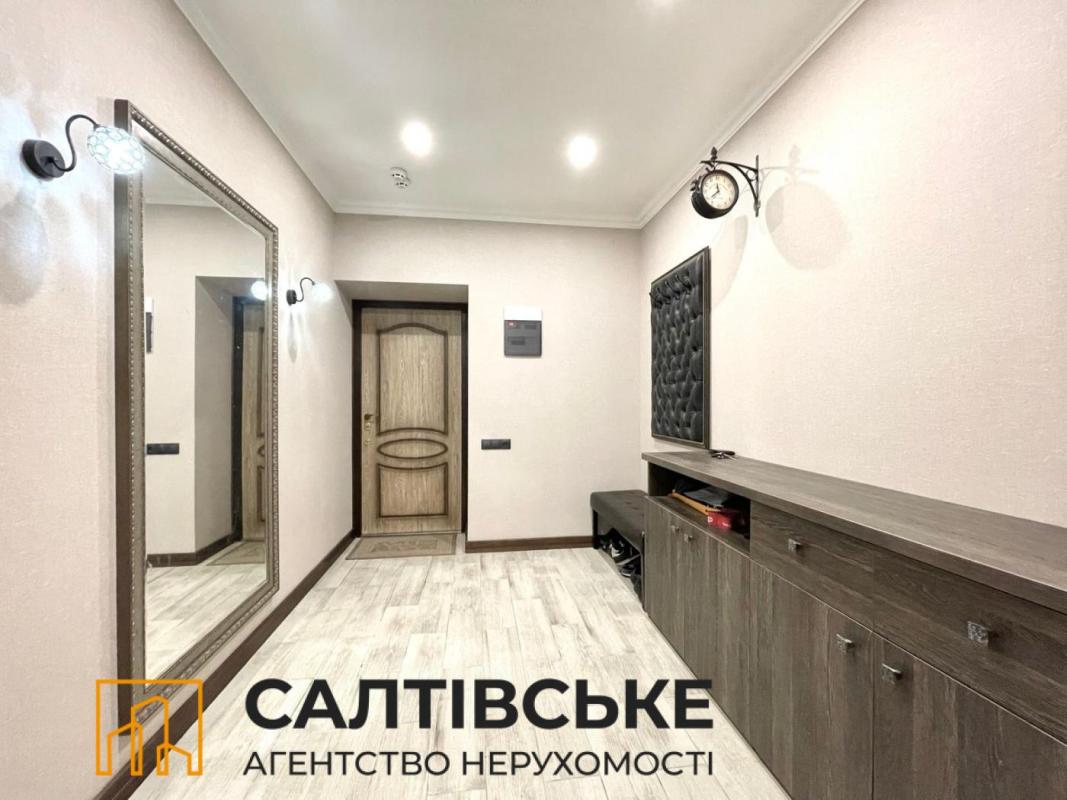 Продаж 2 кімнатної квартири 77 кв. м, Гвардійців-Широнінців вул. 30