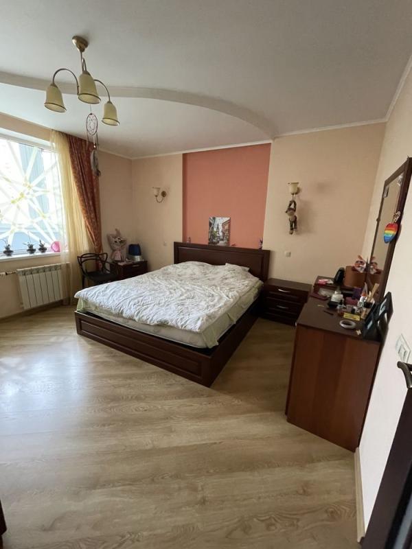 Long term rent 2 bedroom-(s) apartment Dniprovska Embarkment 19А