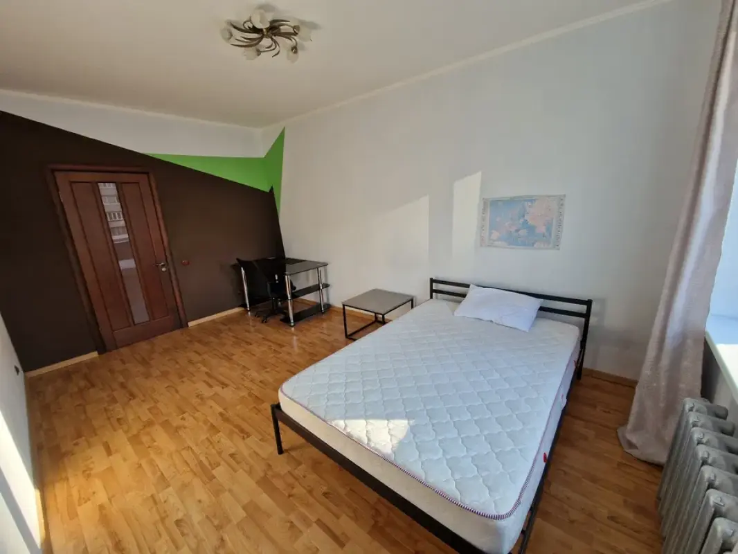 Long term rent 3 bedroom-(s) apartment Oleksandra Koshytsia Street 9б