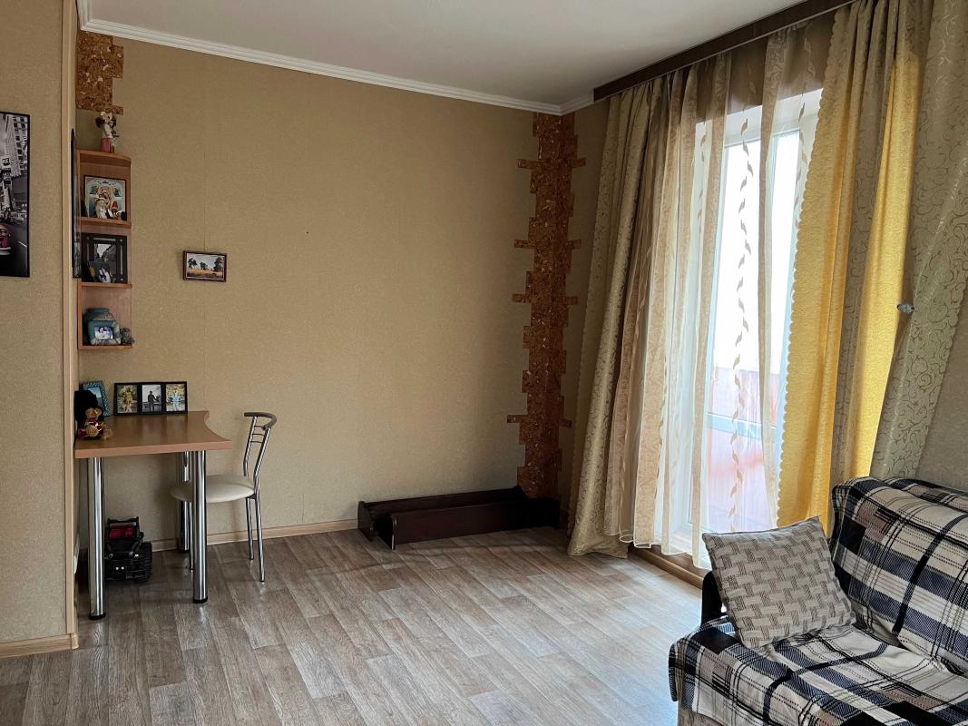 Sale 1 bedroom-(s) apartment 31 sq. m., Smilianska Street 17