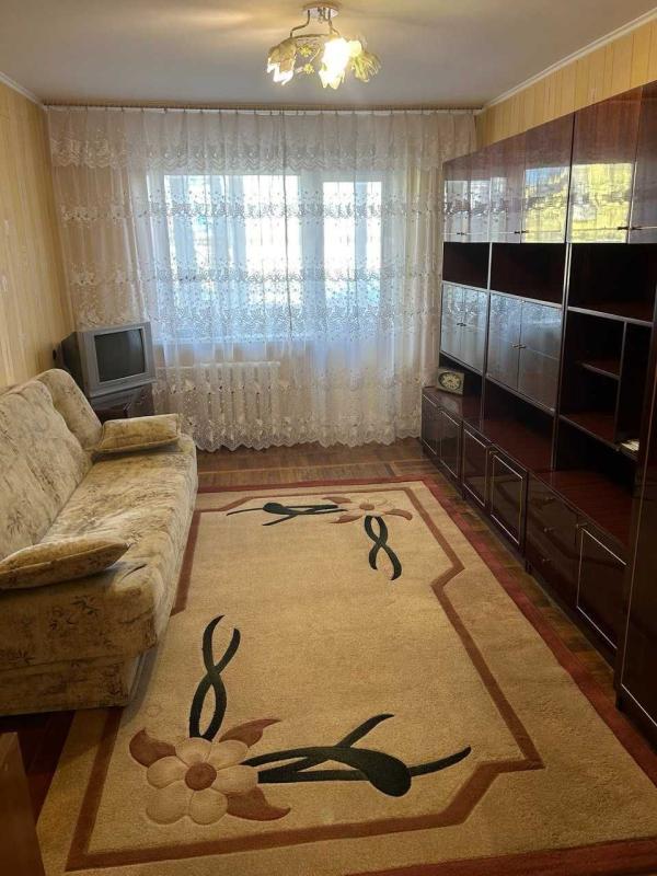 Продаж 2 кімнатної квартири 45 кв. м, Естонська вул. 7