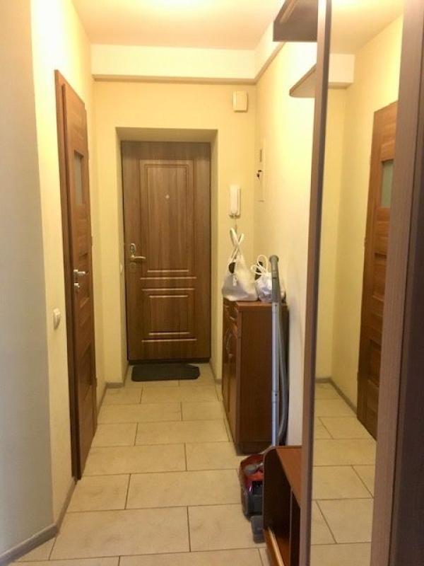 Long term rent 2 bedroom-(s) apartment Bohdana Khmelnytskoho Street 88-92