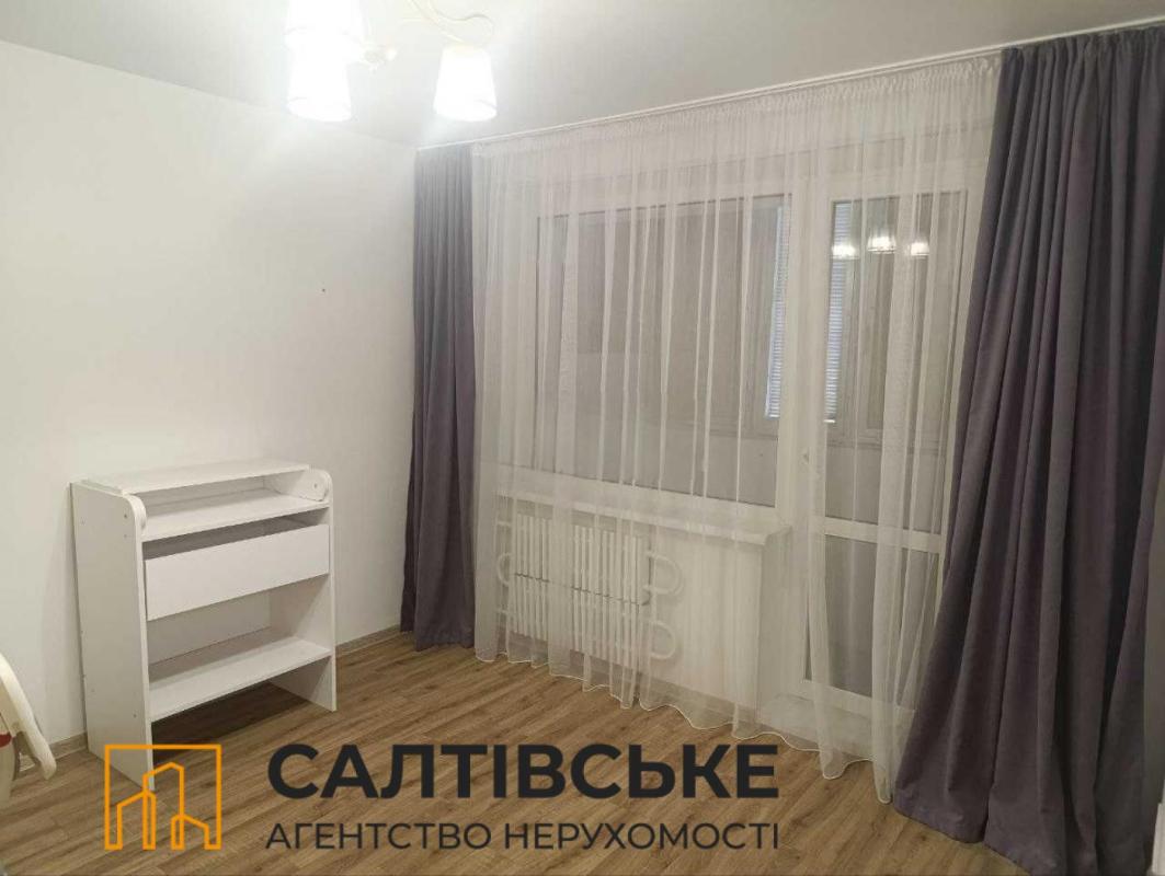 Продаж 3 кімнатної квартири 67 кв. м, Леся Сердюка вул. (Командарма Корка) 14