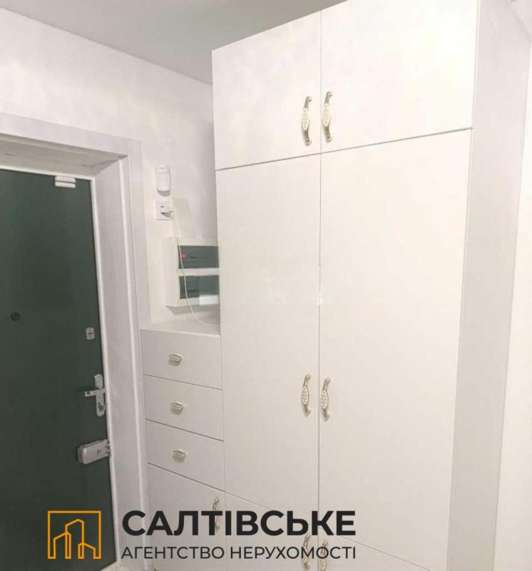 Продаж 3 кімнатної квартири 67 кв. м, Леся Сердюка вул. (Командарма Корка) 14