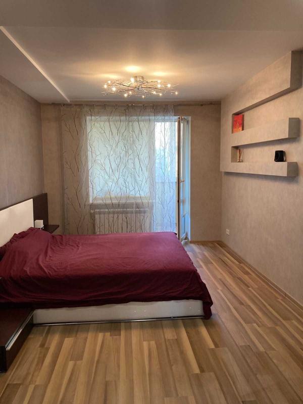 Продажа 2 комнатной квартиры 56 кв. м, Сергея Есенина ул. 1