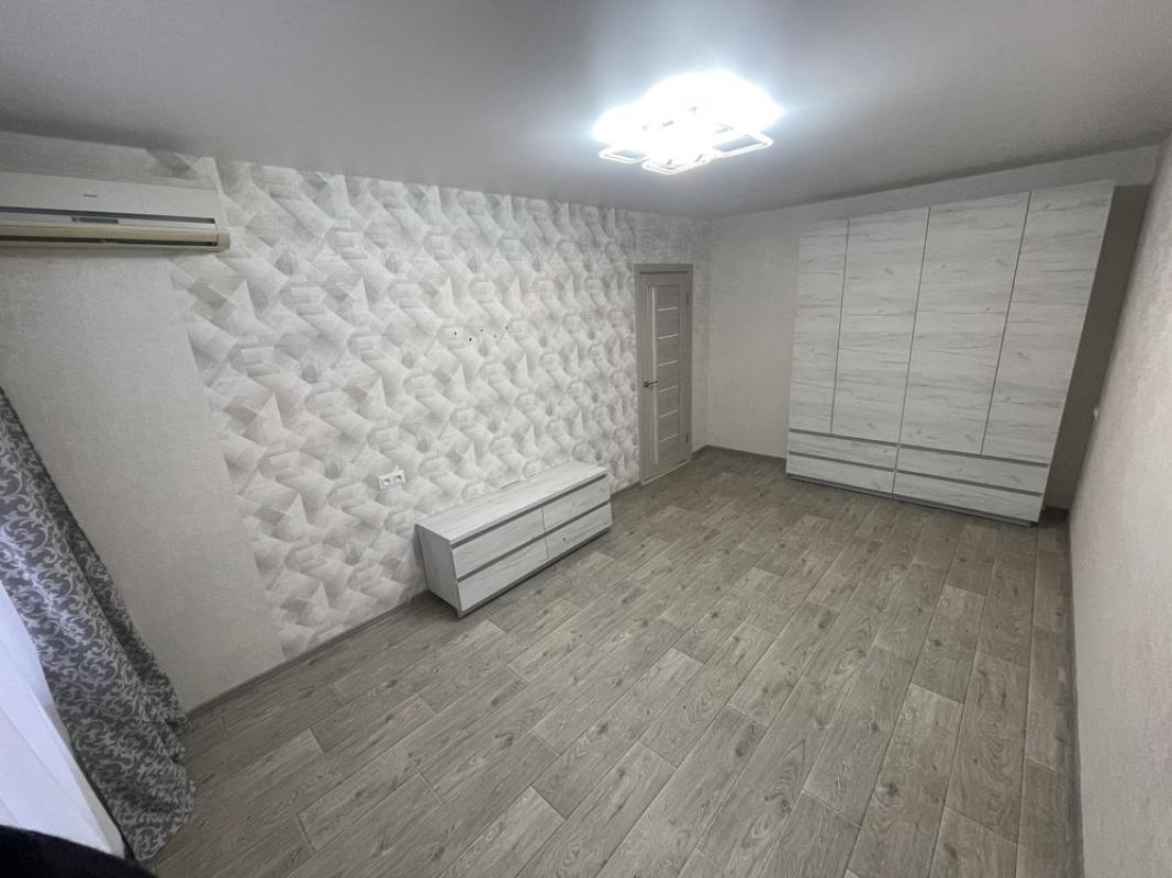 Sale 1 bedroom-(s) apartment 33 sq. m., Saltivske Highway 147