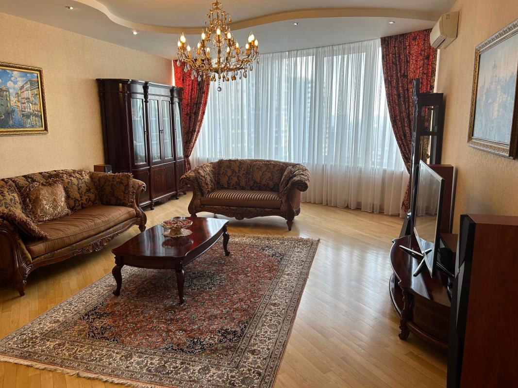 Sale 3 bedroom-(s) apartment 160 sq. m., Moldovska Street (Moldavska Street) 2