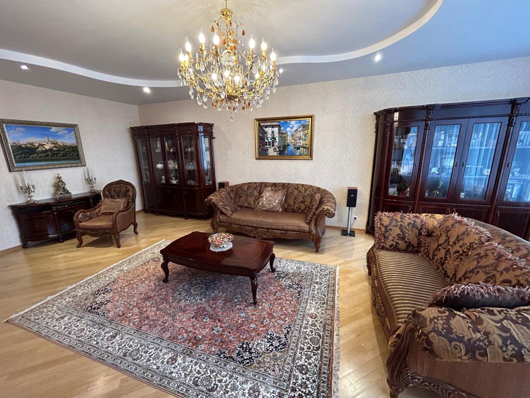 Sale 3 bedroom-(s) apartment 160 sq. m., Moldovska Street (Moldavska Street) 2