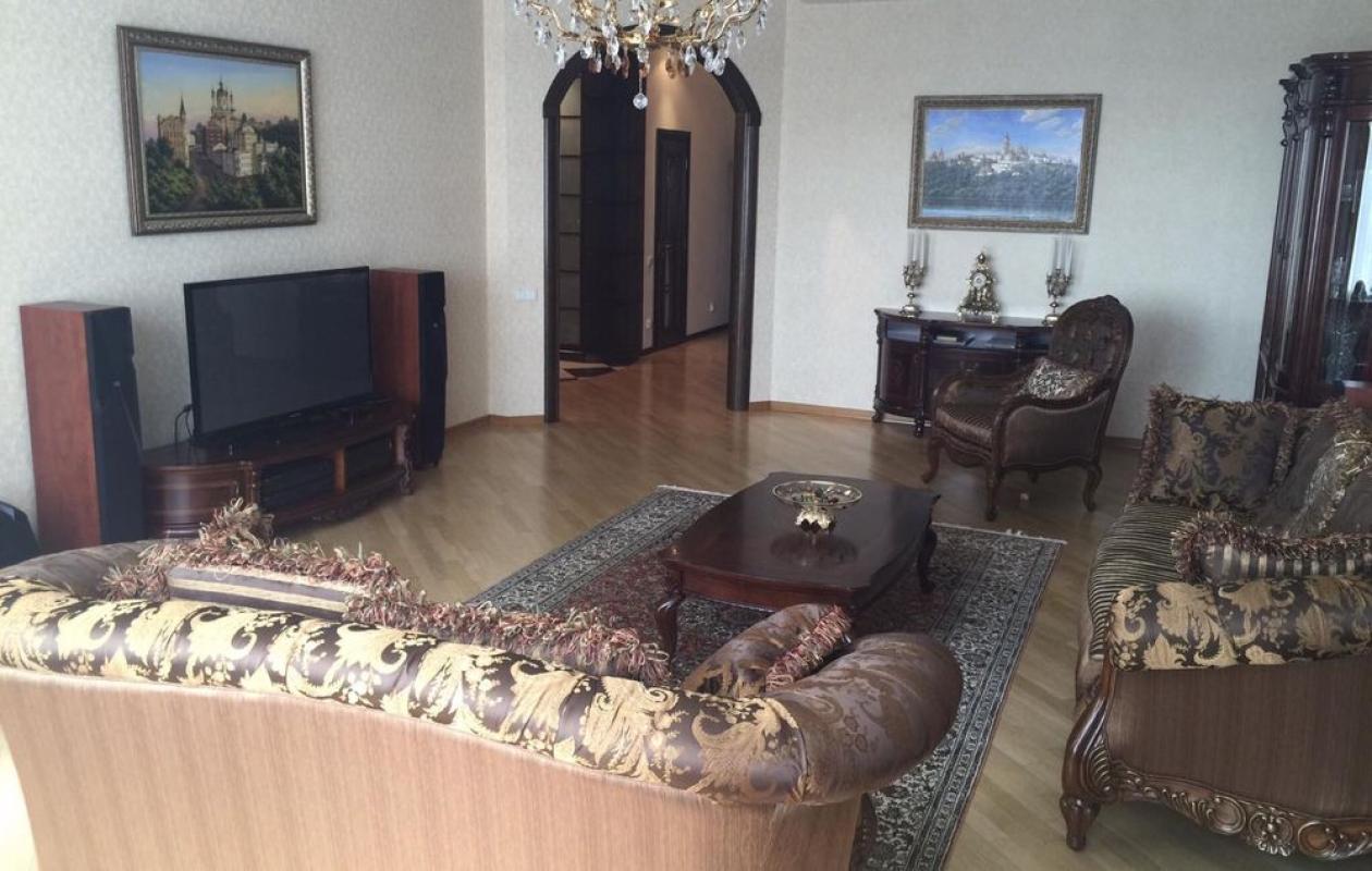 Sale 3 bedroom-(s) apartment 160 sq. m., Moldovska Street (Moldavska Street) 2