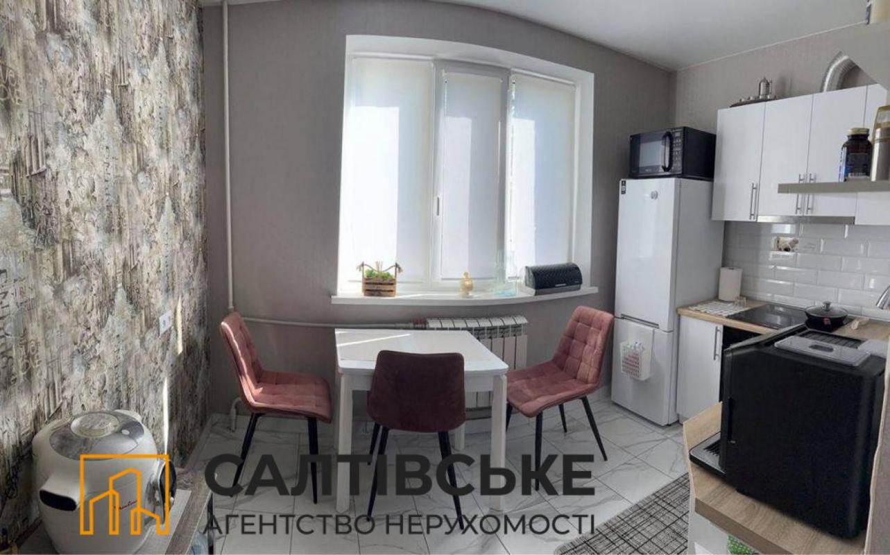 Продажа 2 комнатной квартиры 52 кв. м, Солнечная ул. 5