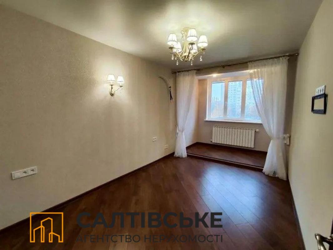 Sale 3 bedroom-(s) apartment 72 sq. m., Hvardiytsiv-Shyronintsiv Street 92