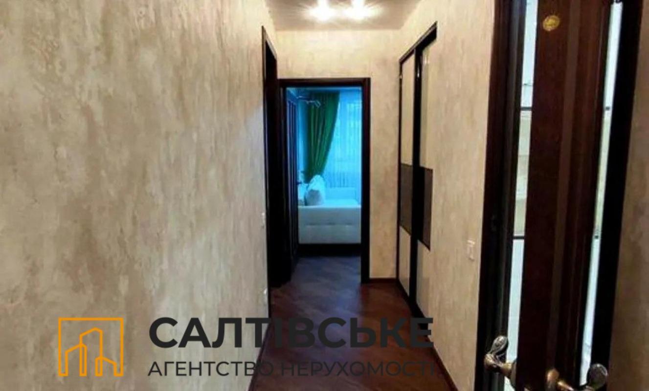 Sale 3 bedroom-(s) apartment 72 sq. m., Hvardiytsiv-Shyronintsiv Street 92