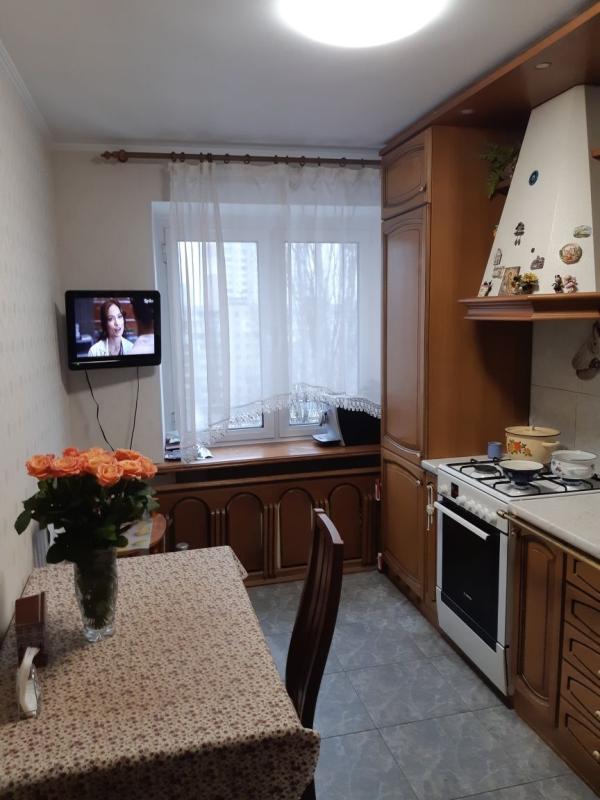 Продаж 3 кімнатної квартири 70 кв. м, Андрія Малишка вул. 31а