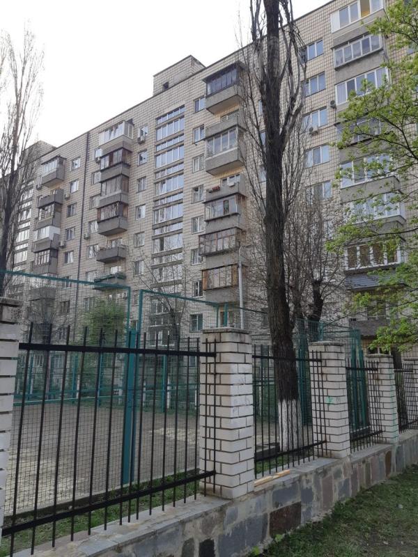 Продаж 3 кімнатної квартири 70 кв. м, Андрія Малишка вул. 31а